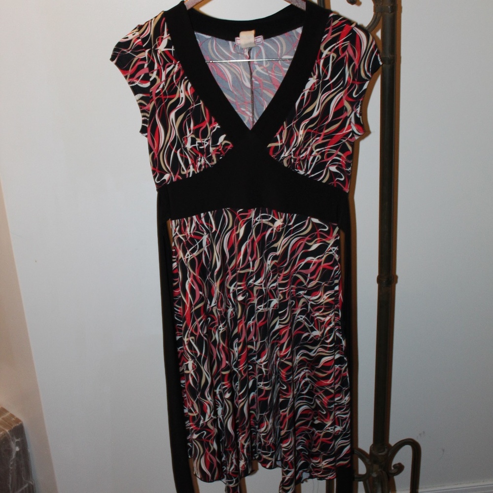Vol.1 Women's 1/4 Sleeve V-Neck Dress